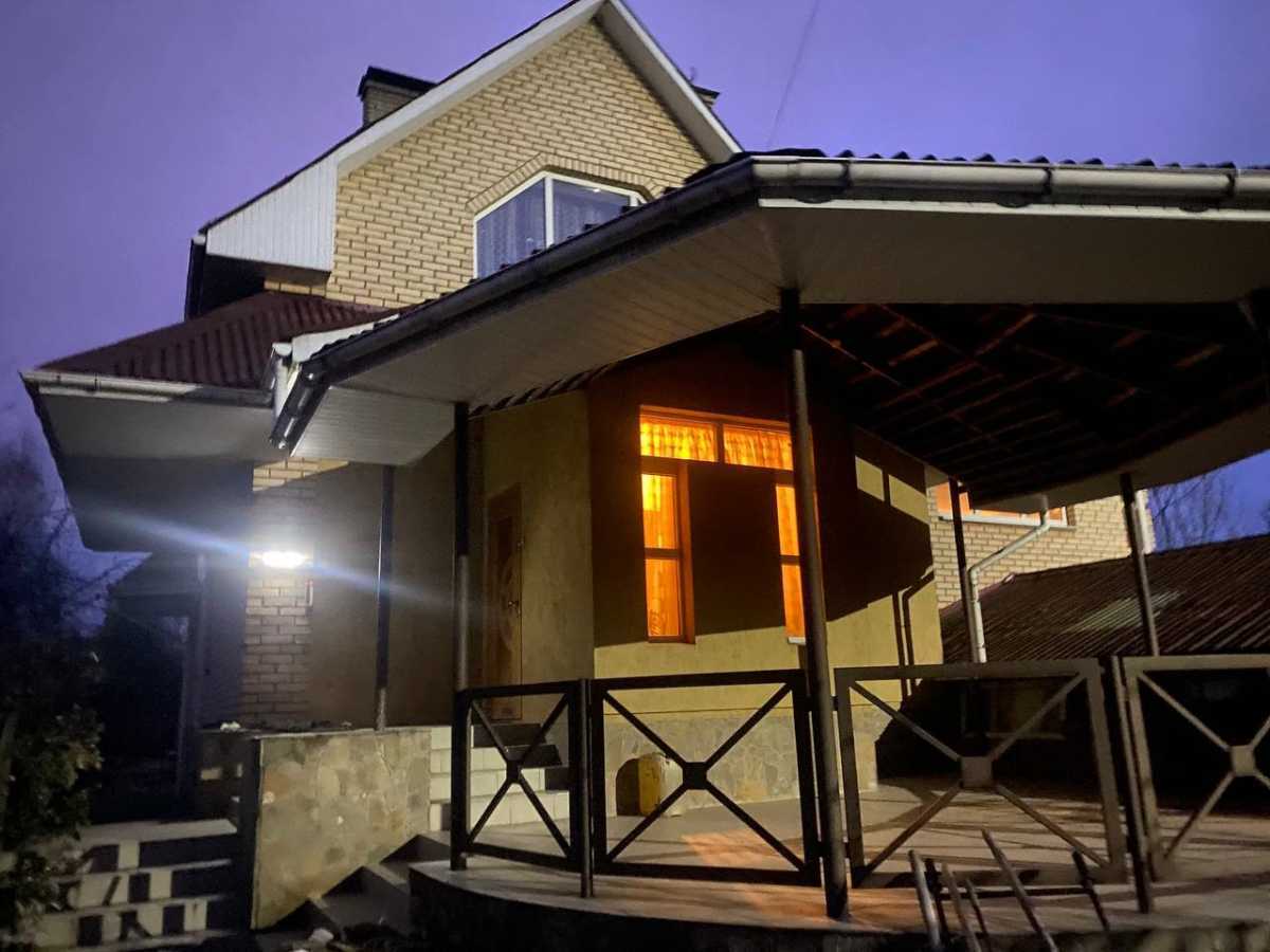 Продаж будинку 281.4 м², Вишнева вул.
