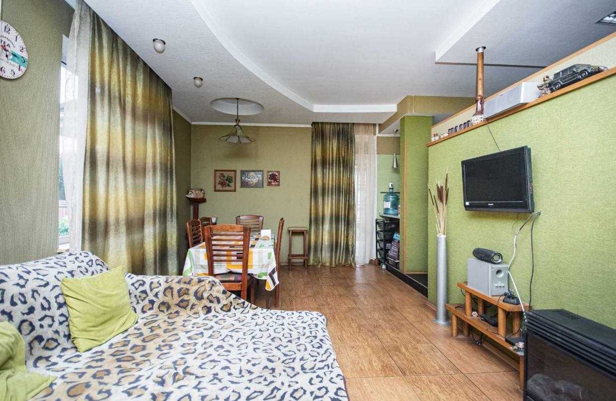 Продаж будинку 281.4 м², Вишнева вул.