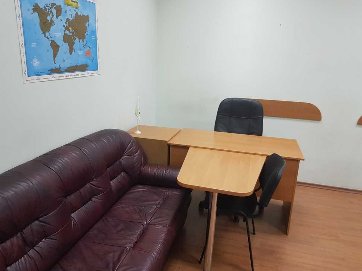 Аренда помещения свободного назначения 50 м², Берестейський, 96