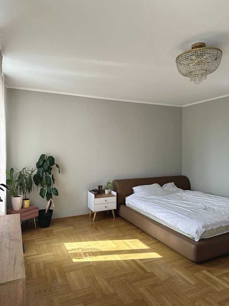 Продажа 1-комнатной квартиры 52 м², Юрия Шумского ул., 1