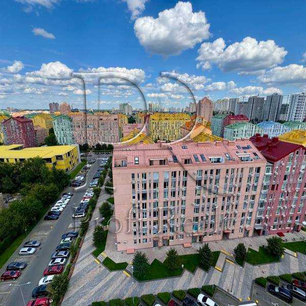 Продаж 3-кімнатної квартири 76 м², Юрія Липи вул., 6А