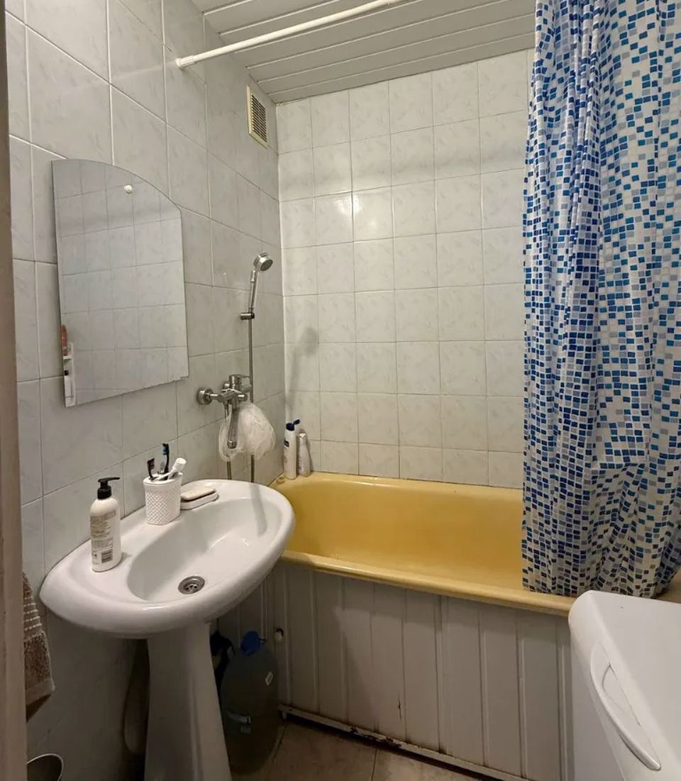 Продажа 3-комнатной квартиры 65 м², Мира просп., 13