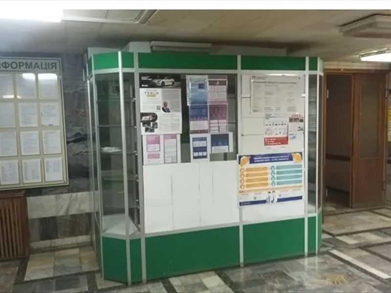 Аренда помещения свободного назначения 4 м², Байрона пер., (стара назва - Героїв Сталінграда), 23А