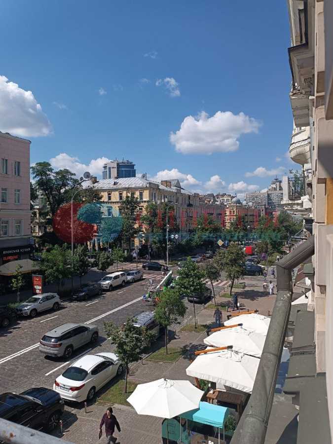 Аренда офиса 180 м², Богдана Хмельницкого ул., 30/10