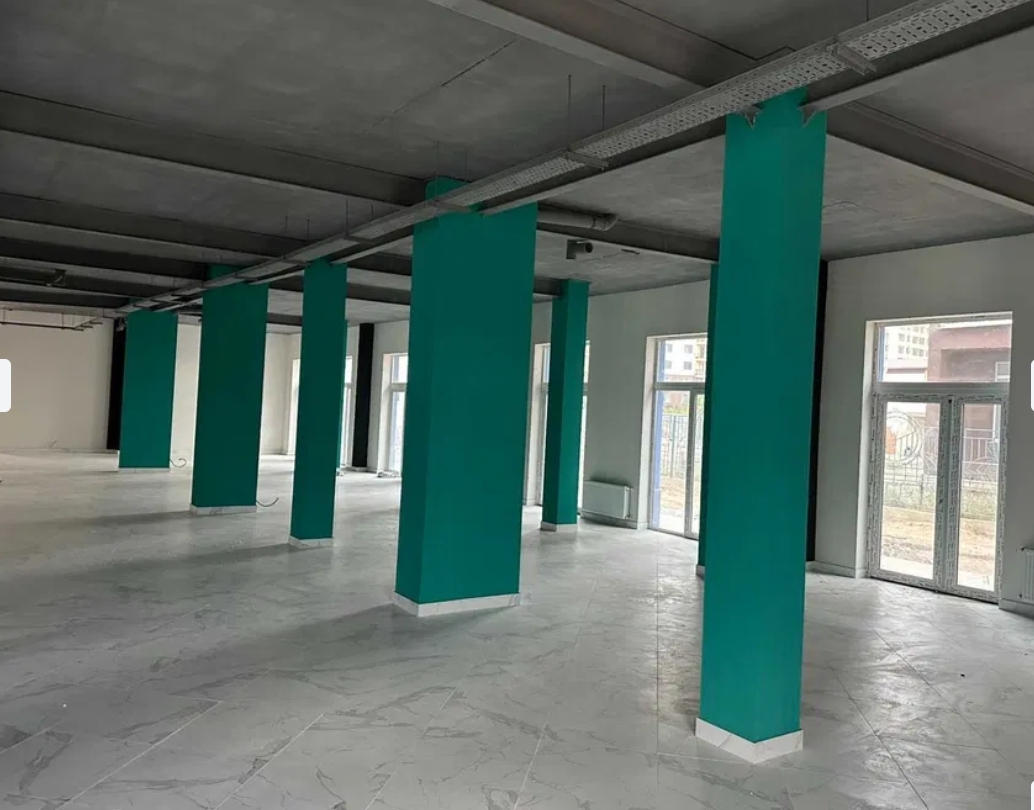 Аренда торгового помещения 113 м², Небесной сотни просп.