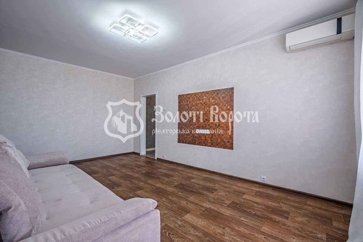 Продажа 2-комнатной квартиры 55 м², Александра Кошица ул., 7
