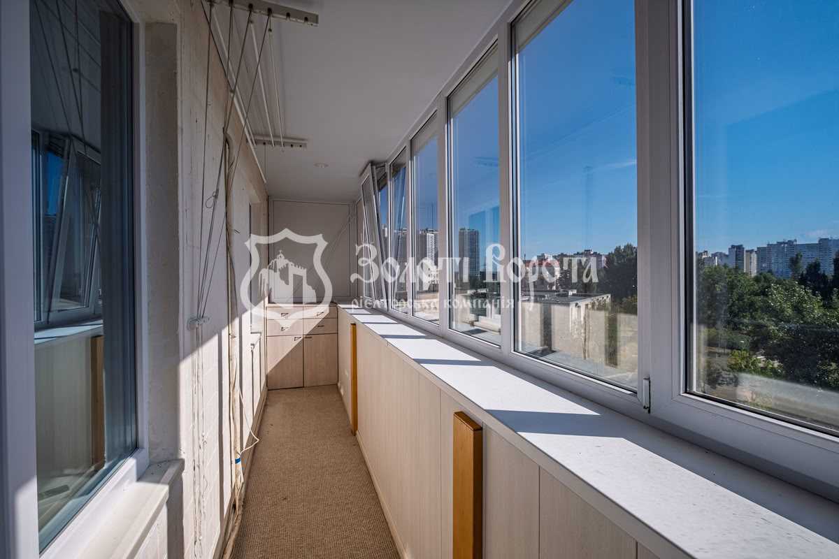 Продажа 2-комнатной квартиры 55 м², Александра Кошица ул., 7