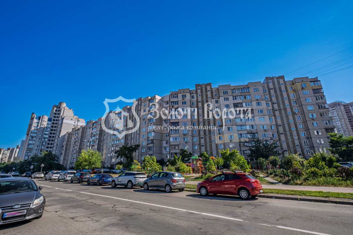 Продажа 2-комнатной квартиры 55 м², Александра Кошица ул., 7