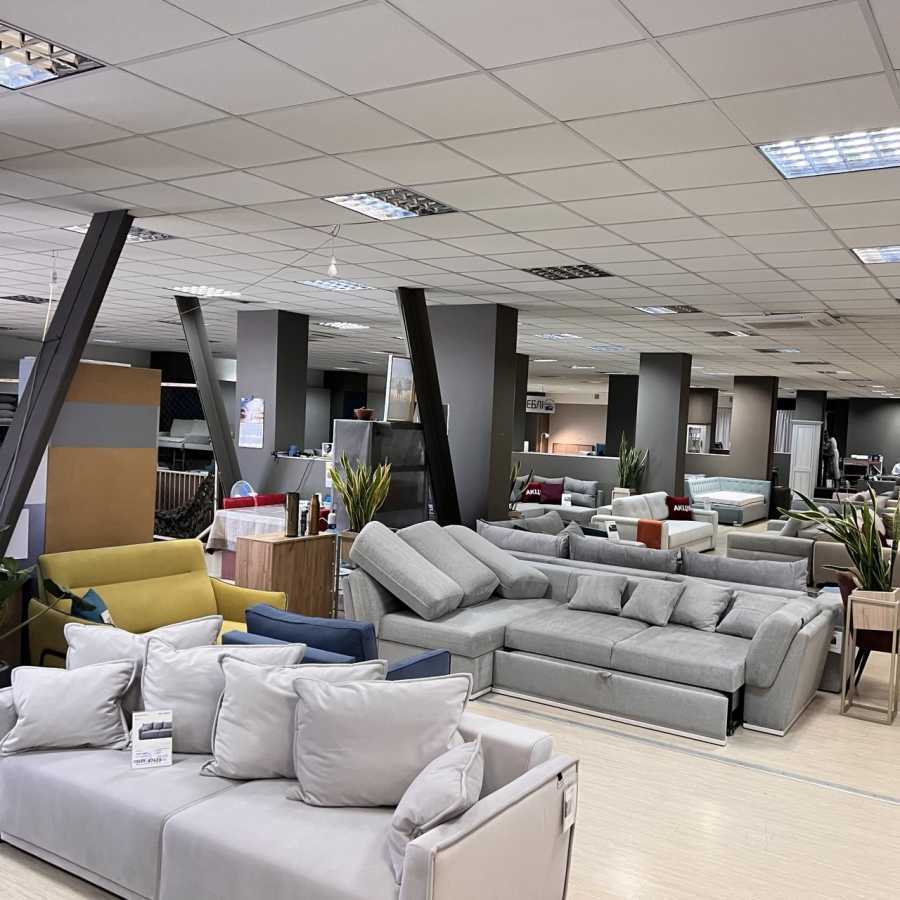 Аренда помещения свободного назначения 1000 м², Московская ул., 8