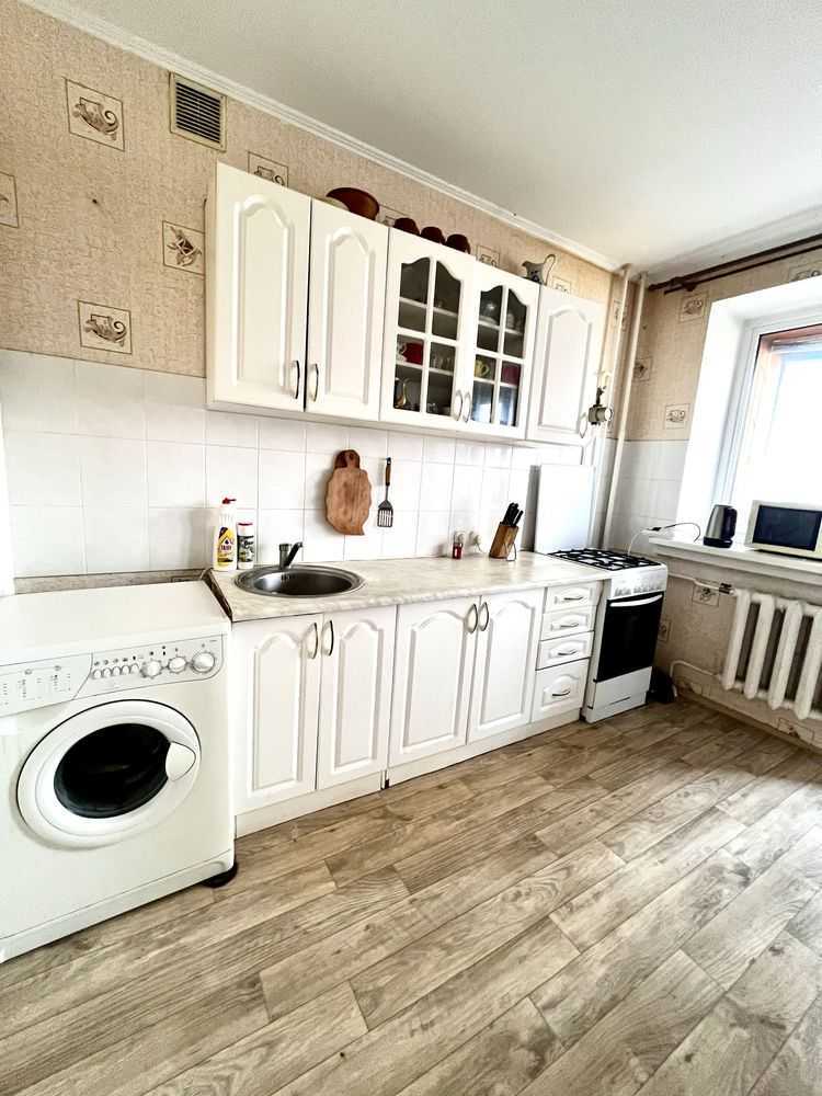 Продаж 1-кімнатної квартири 49.8 м², Княжий Затон вул., 4