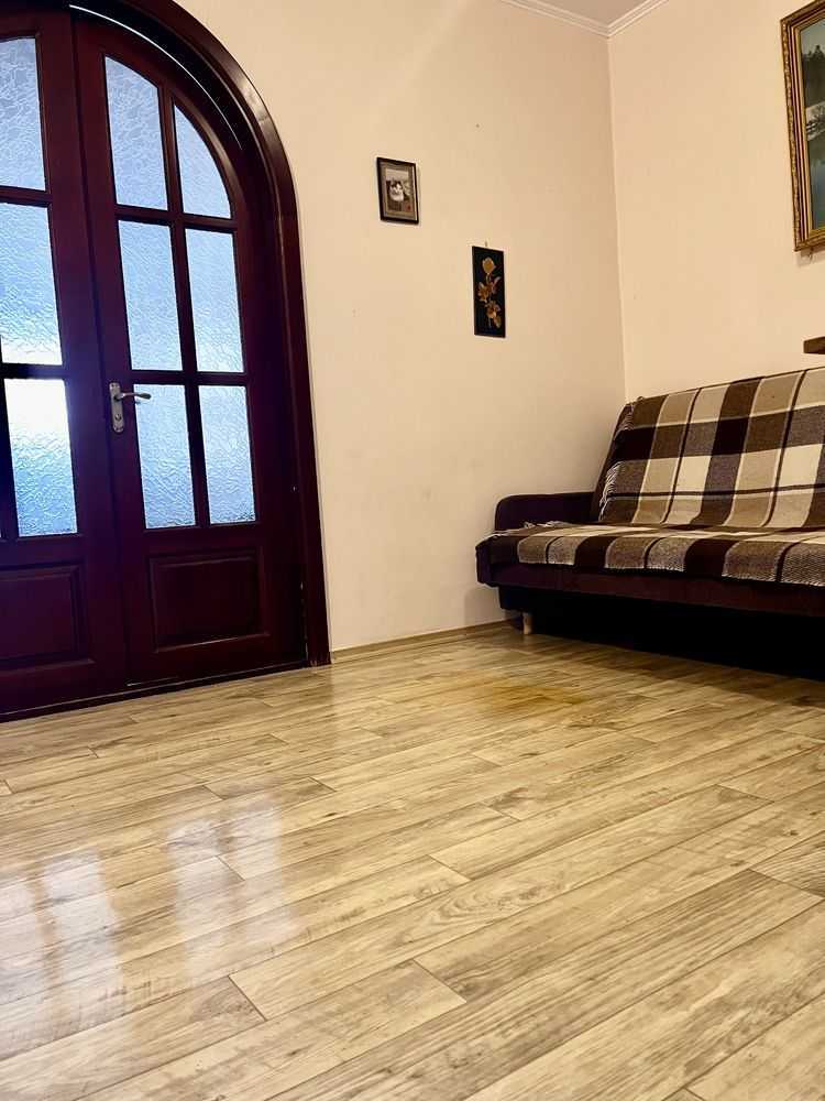 Продаж 1-кімнатної квартири 49.8 м², Княжий Затон вул., 4