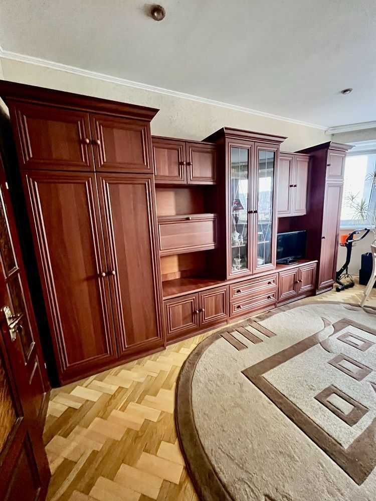 Продаж 1-кімнатної квартири 49.8 м², Княжий Затон вул., 4