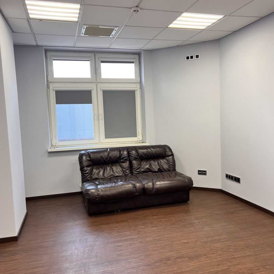 Аренда помещения свободного назначения 400 м², Маршала Тимошенко ул., 21