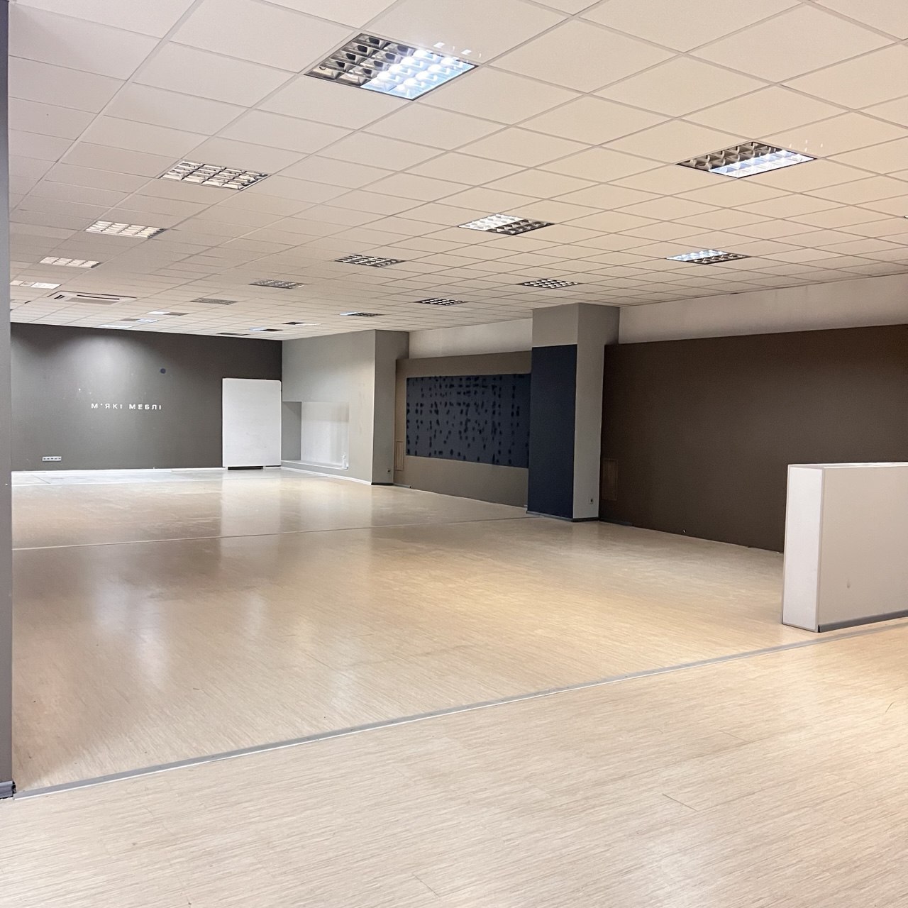 Аренда помещения свободного назначения 768 м², Степана Бандеры просп., 8
