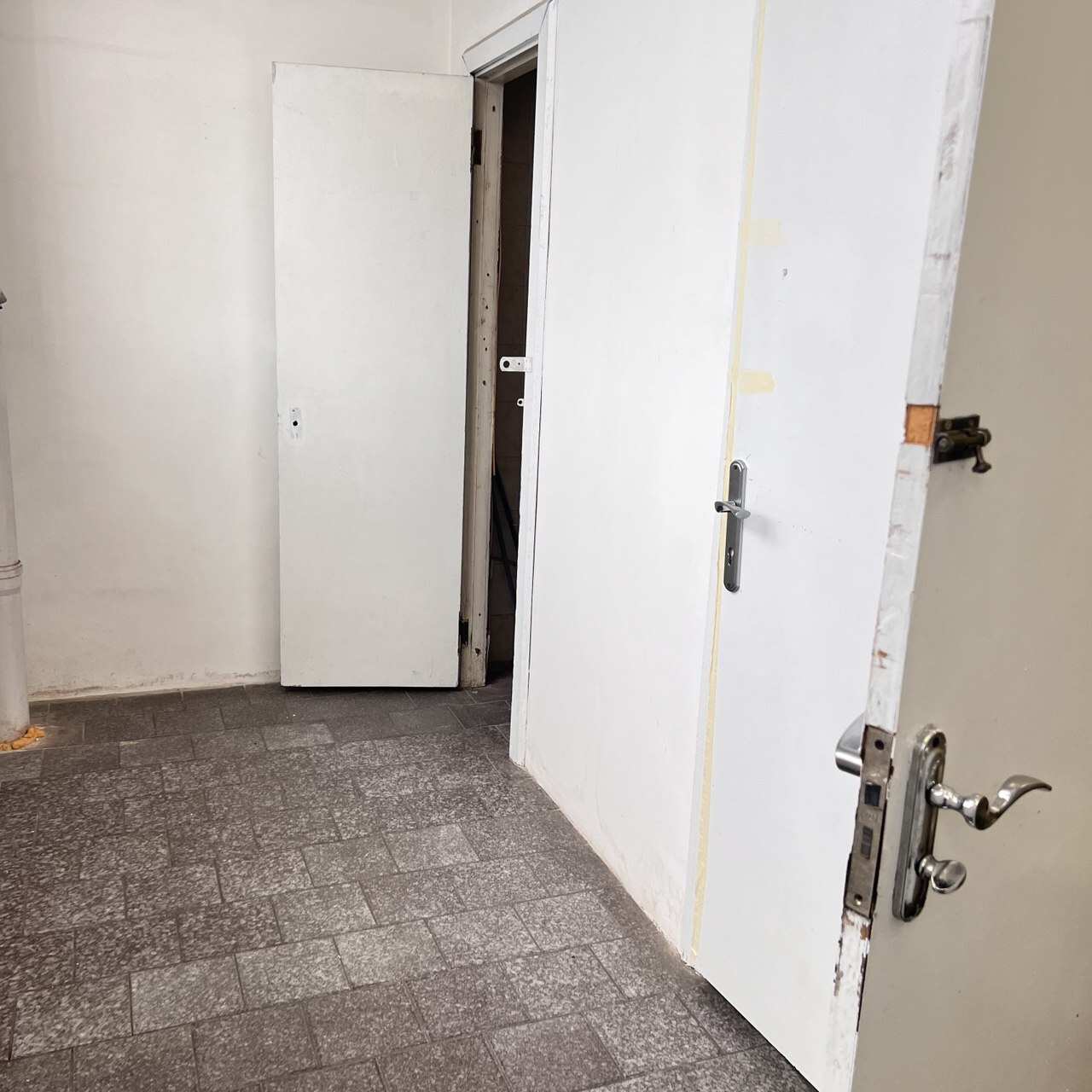 Аренда помещения свободного назначения 768 м², Степана Бандеры просп., 8