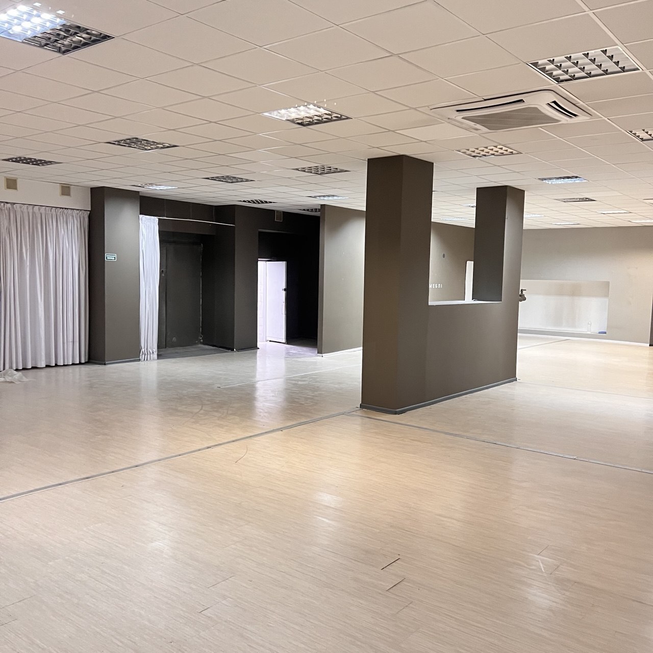 Аренда помещения свободного назначения 768 м², Степана Бандеры просп., 8