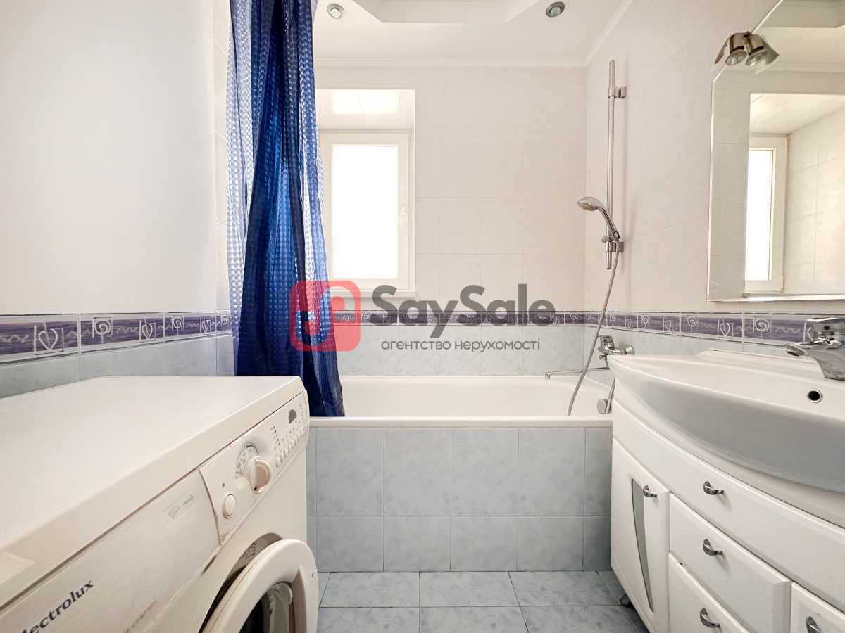 Продажа 3-комнатной квартиры 95 м², Анны Ахматовой ул., 35Б