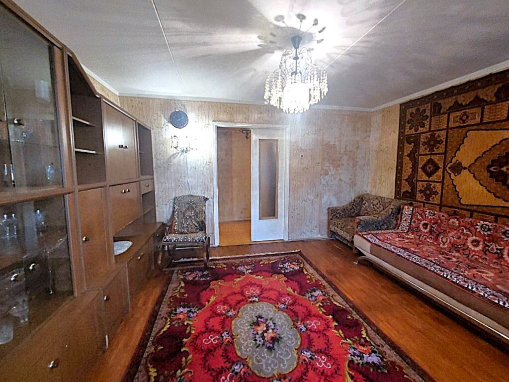 Оренда 3-кімнатної квартири 77 м², Сегедская вул., 1