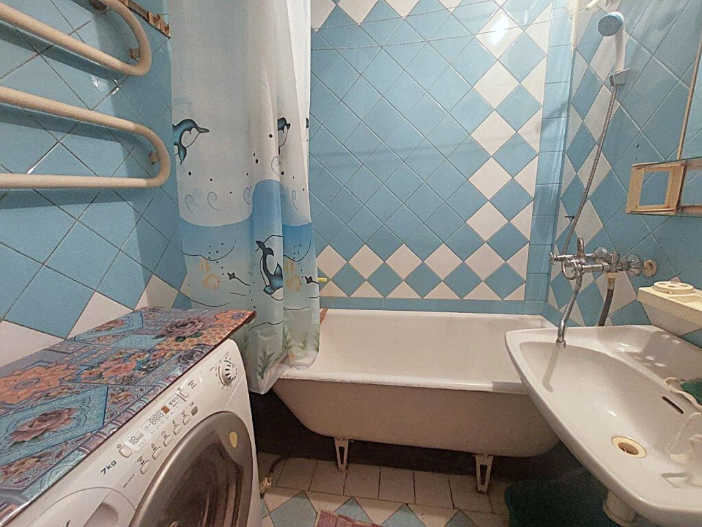 Оренда 3-кімнатної квартири 77 м², Сегедская вул., 1