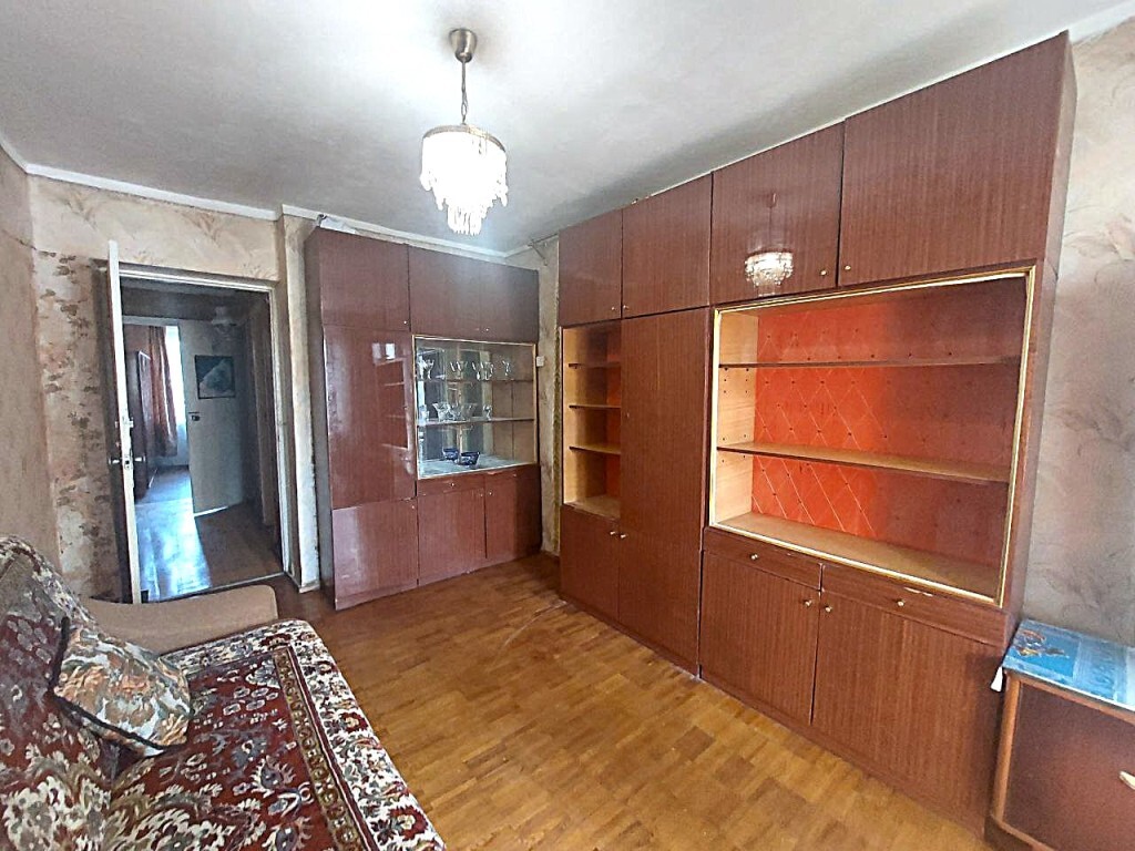 Оренда 3-кімнатної квартири 77 м², Сегедская вул., 1