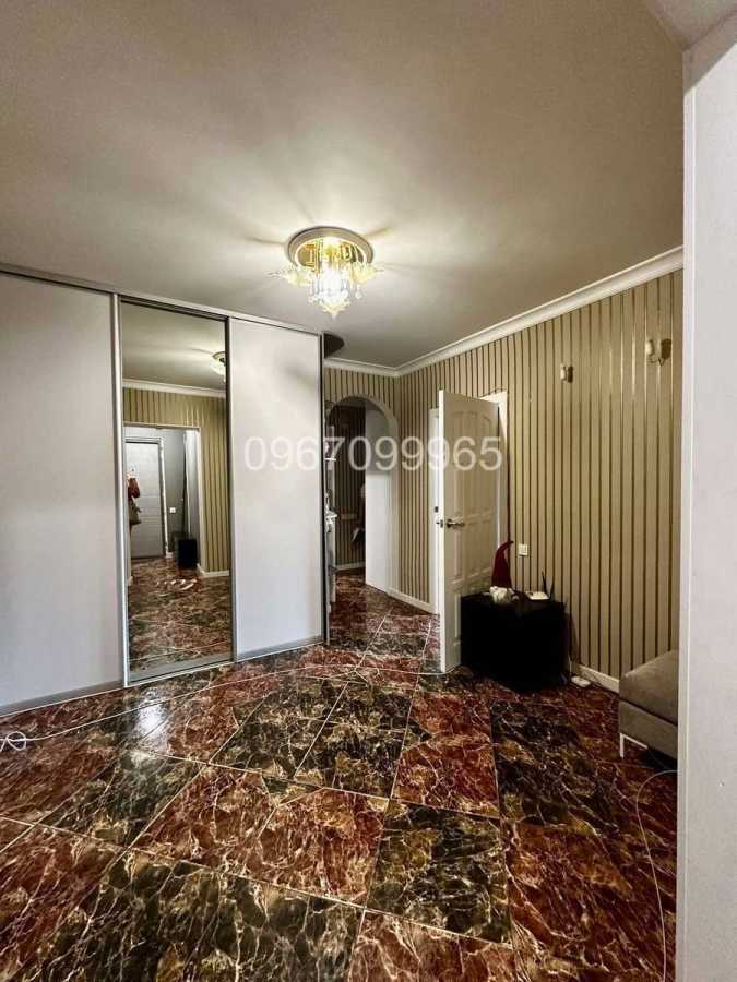 Продаж 3-кімнатної квартири 84 м², Ревуцького вул., 36/2