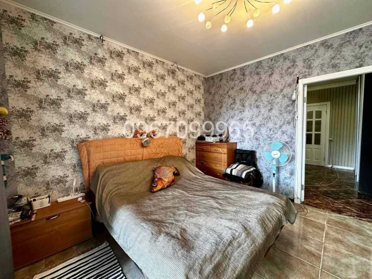 Продаж 3-кімнатної квартири 84 м², Ревуцького вул., 36/2
