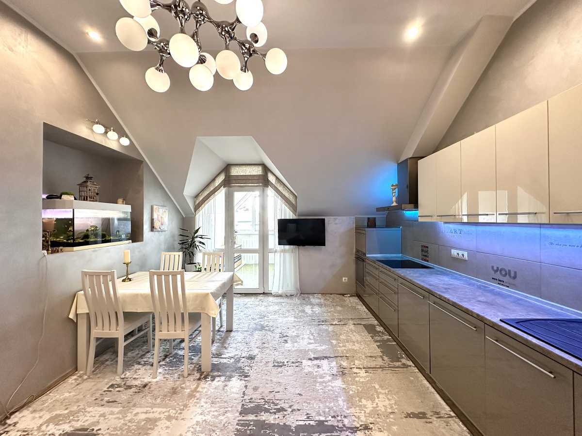 Продажа 3-комнатной квартиры 103 м², Борщаговская ул., 30А