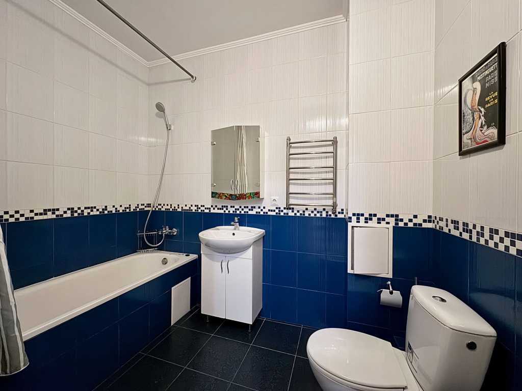 Продажа 1-комнатной квартиры 53 м², Олевская ул., 5