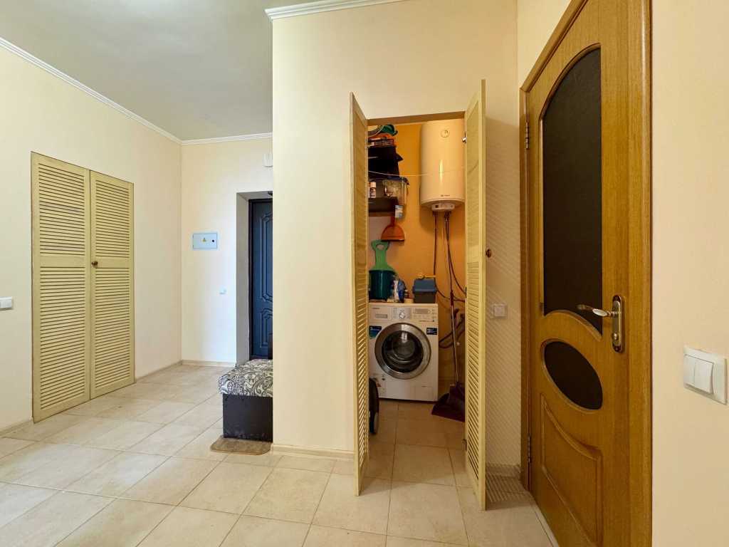 Продажа 1-комнатной квартиры 53 м², Олевская ул., 5