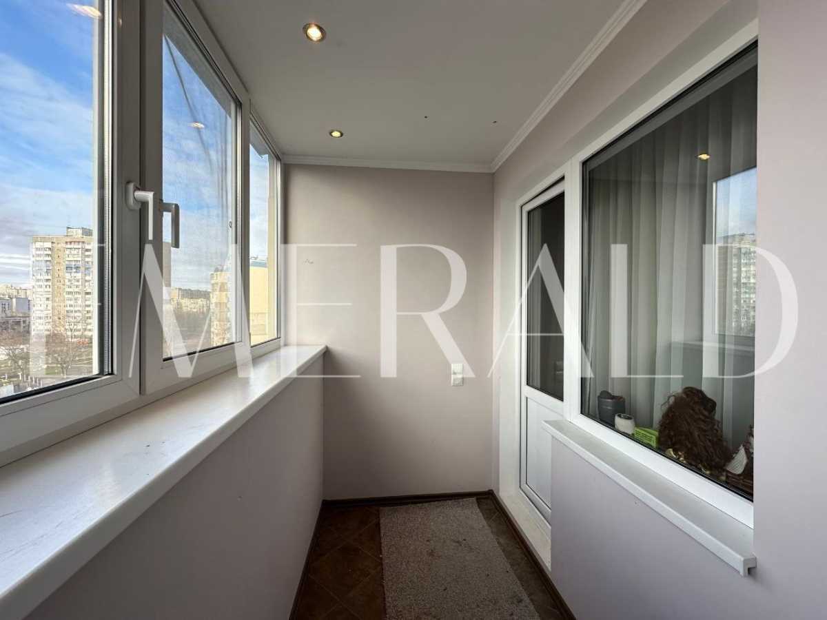 Продажа 3-комнатной квартиры 75.7 м², Владимира Маяковского просп., 23