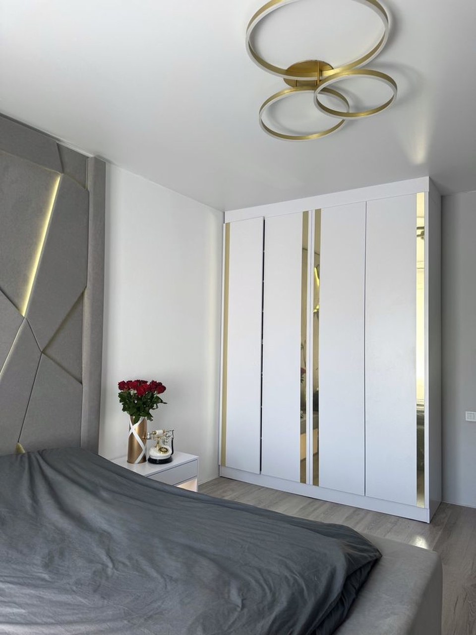 Продажа 3-комнатной квартиры 68 м², Новоселовская ул.