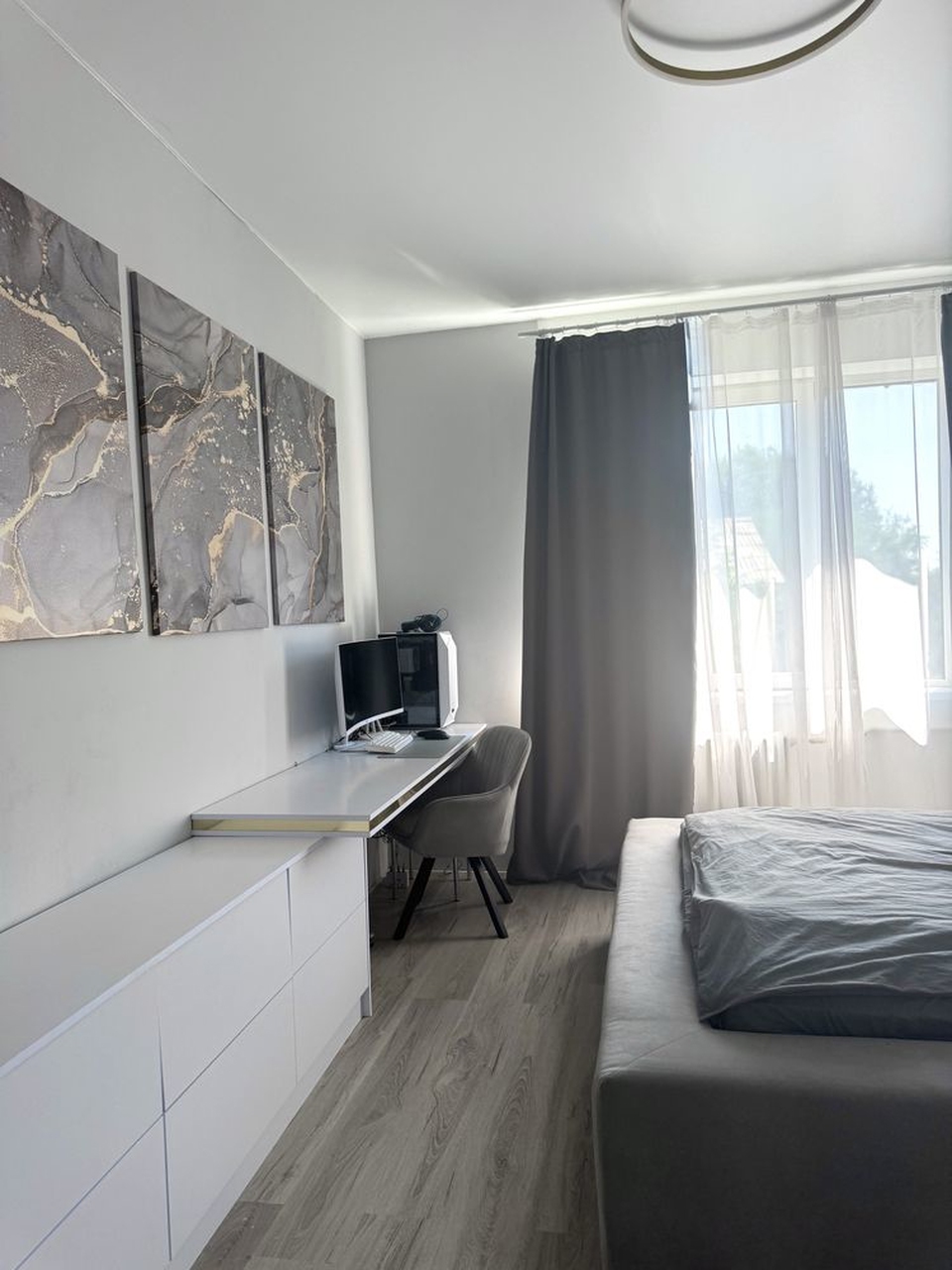 Продажа 3-комнатной квартиры 68 м², Новоселовская ул.