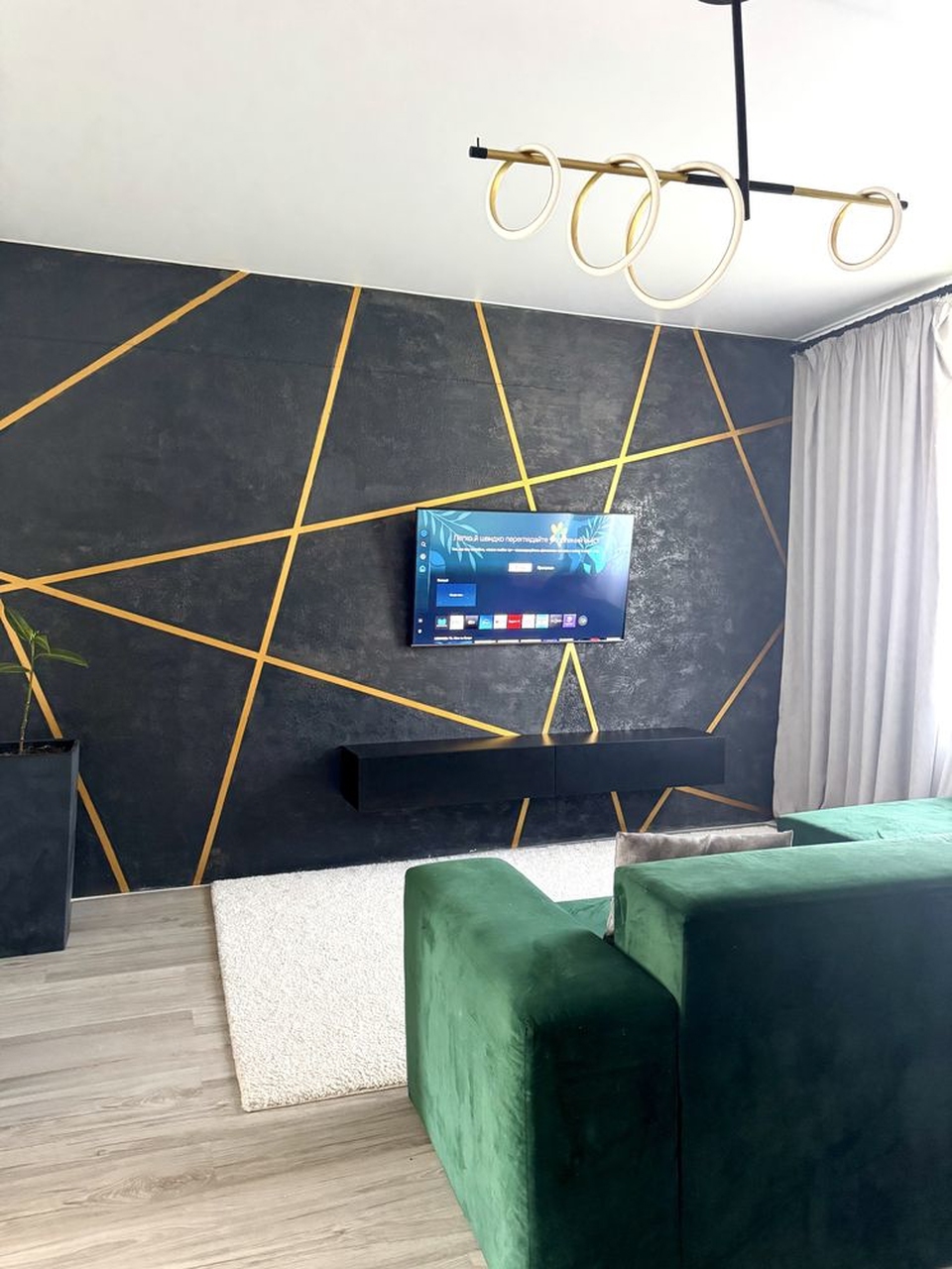 Продажа 3-комнатной квартиры 68 м², Новоселовская ул.