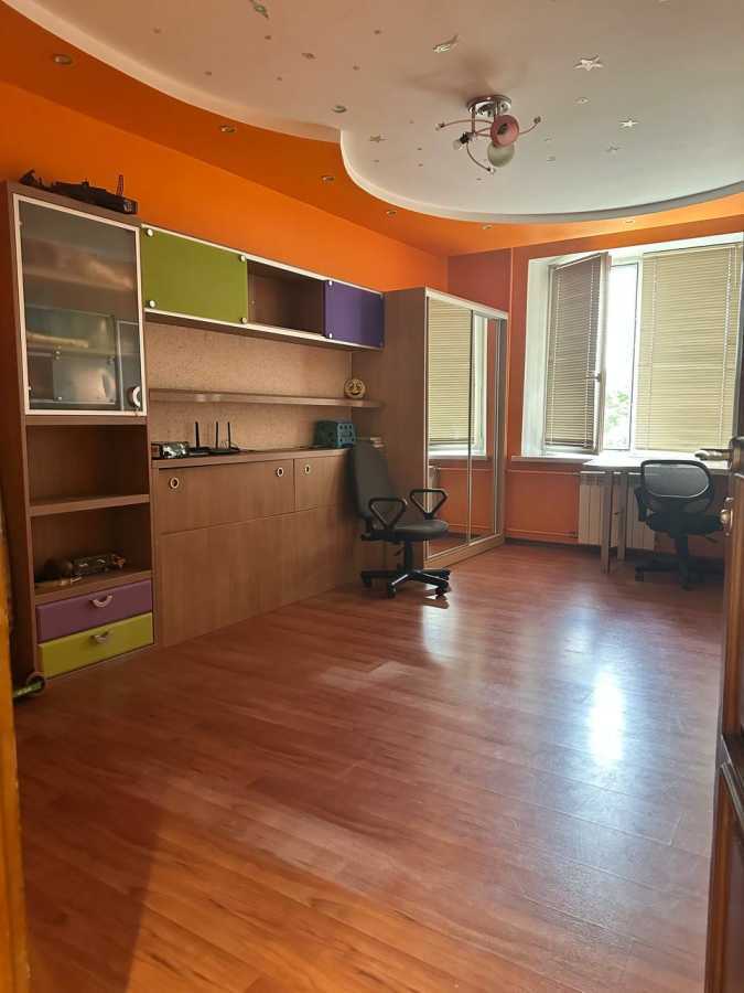 Продажа 3-комнатной квартиры 67.8 м², Маршала Рокоссовского просп., Рокоссовського, 6