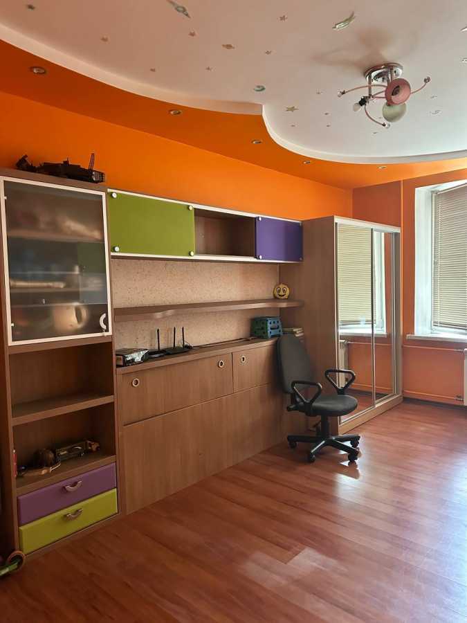 Продажа 3-комнатной квартиры 67.8 м², Маршала Рокоссовского просп., Рокоссовського, 6