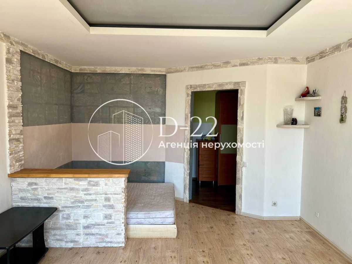 Продажа 3-комнатной квартиры 108 м², Симоненко ул., 4