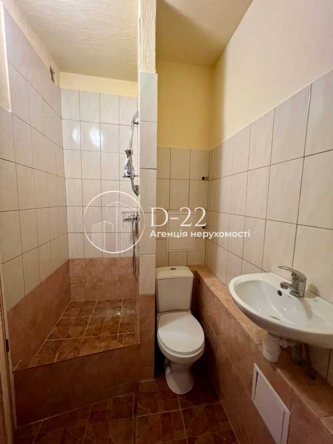 Продажа 3-комнатной квартиры 108 м², Симоненко ул., 4