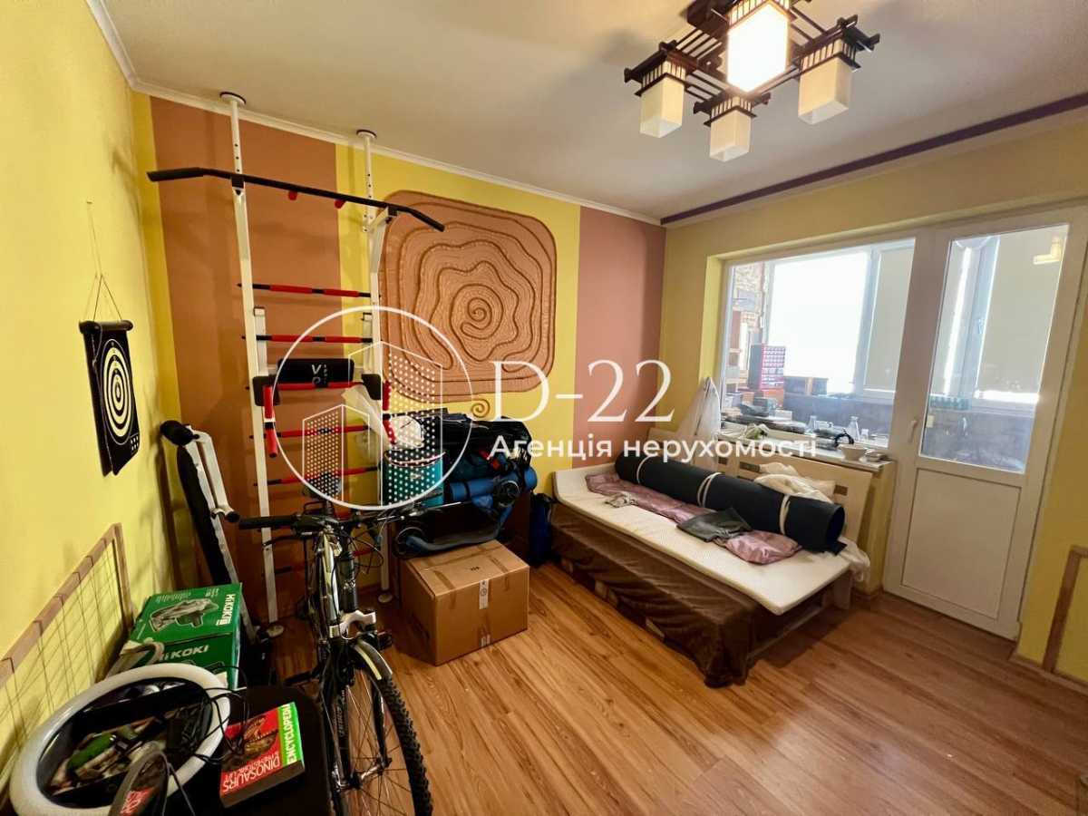 Продажа 3-комнатной квартиры 108 м², Симоненко ул., 4