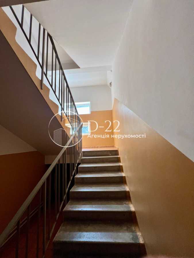 Продажа 3-комнатной квартиры 108 м², Симоненко ул., 4