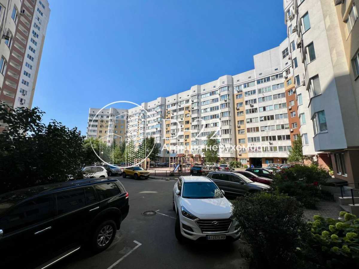 Продажа 3-комнатной квартиры 108 м², Симоненко ул., 4