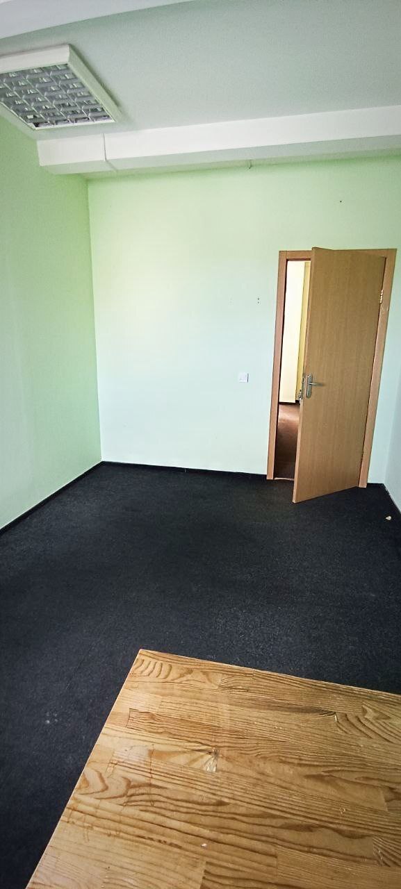 Аренда офиса 18 м², Кирилловская ул.