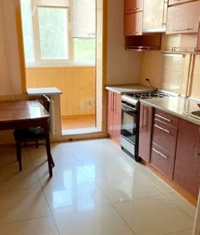 Оренда 3-кімнатної квартири 60 м², Академіка Корольова вул.