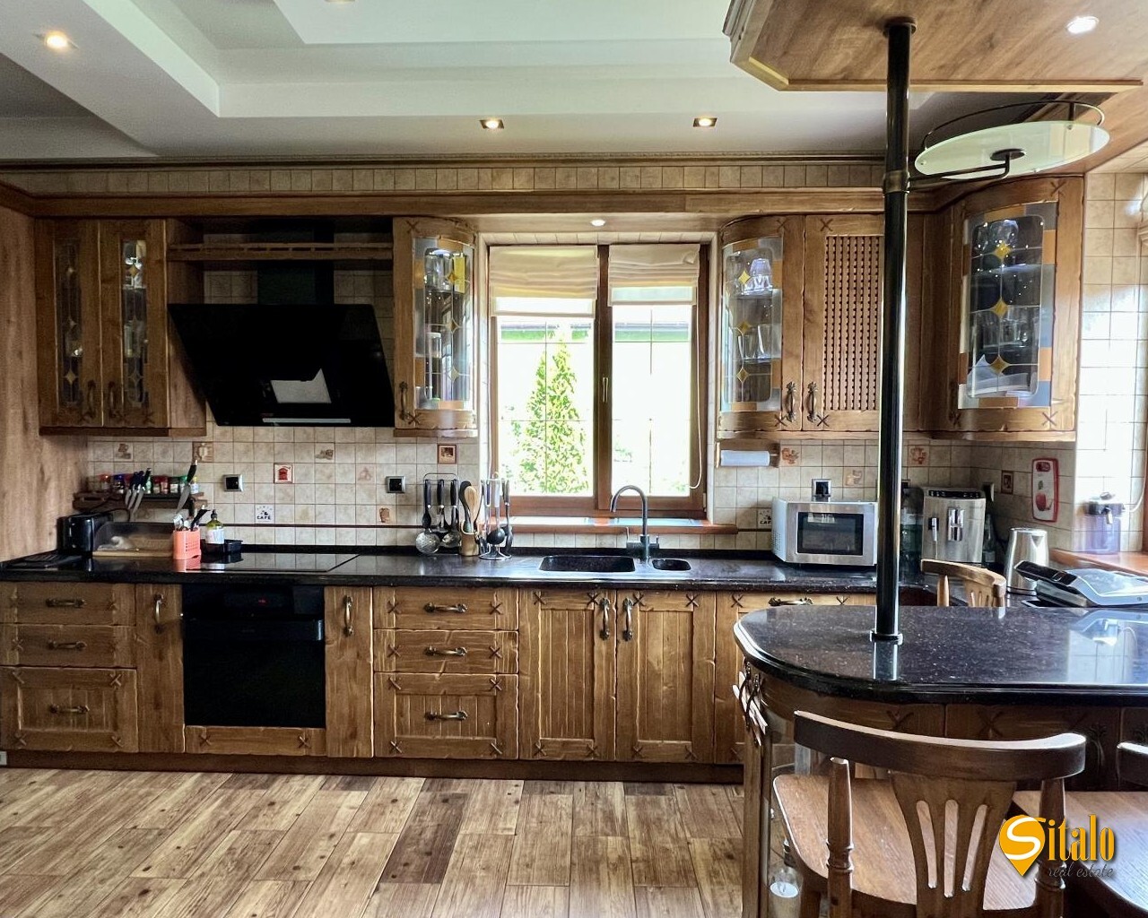 Продажа дома 200 м², 13-я Луговая ул.