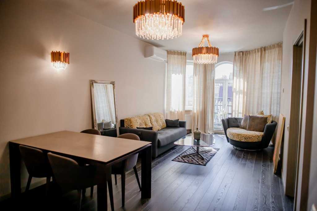Продажа 3-комнатной квартиры 83 м², Полтавская ул., 10