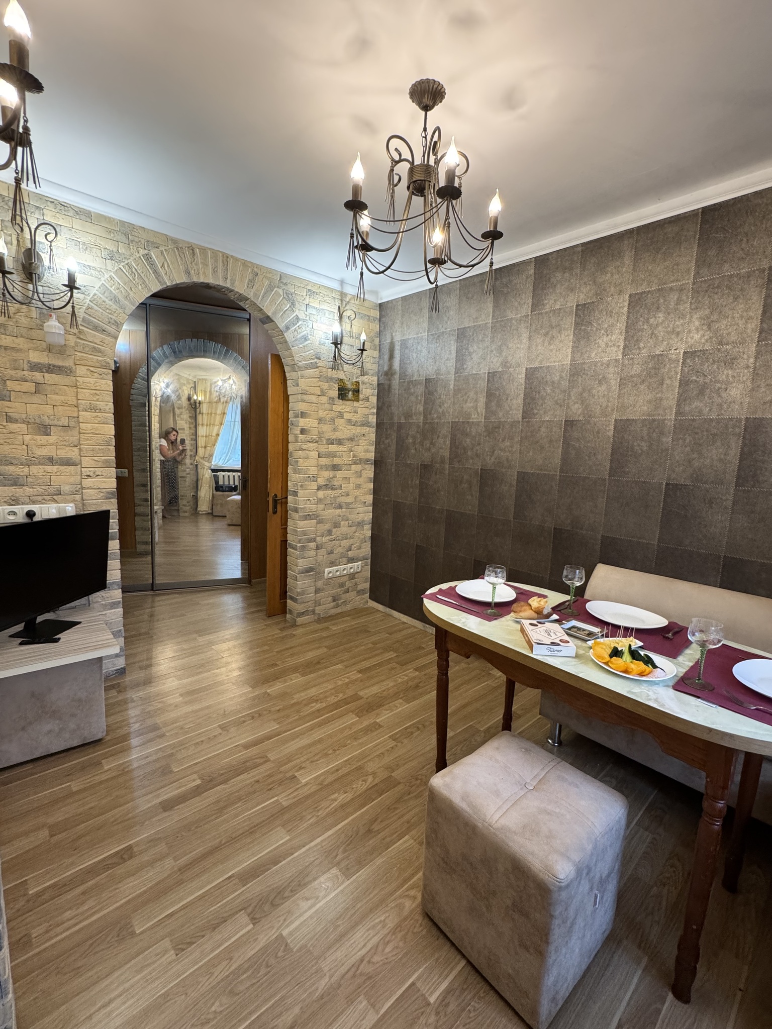 Продажа 4-комнатной квартиры 61 м²