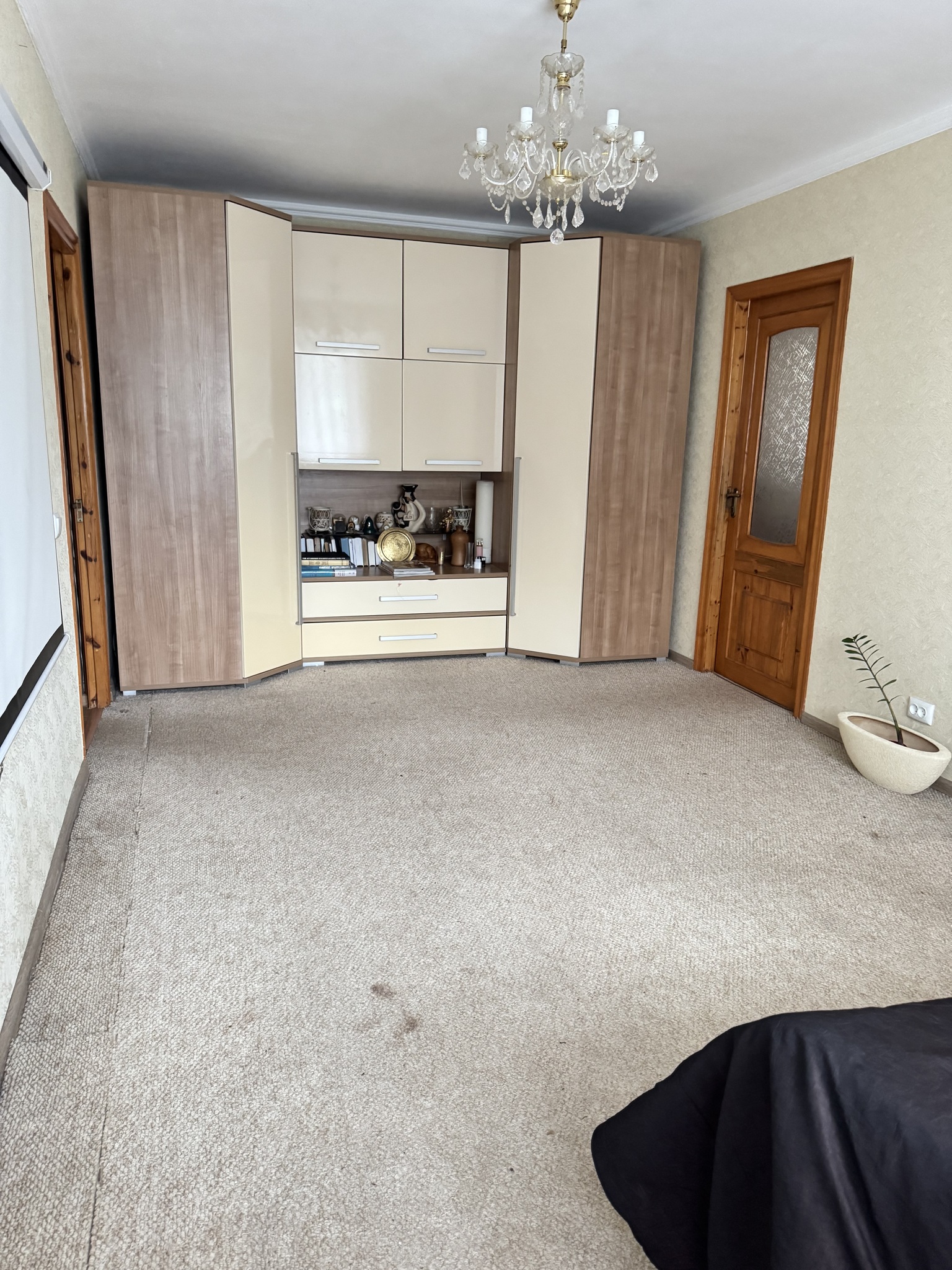 Продажа 4-комнатной квартиры 61 м²