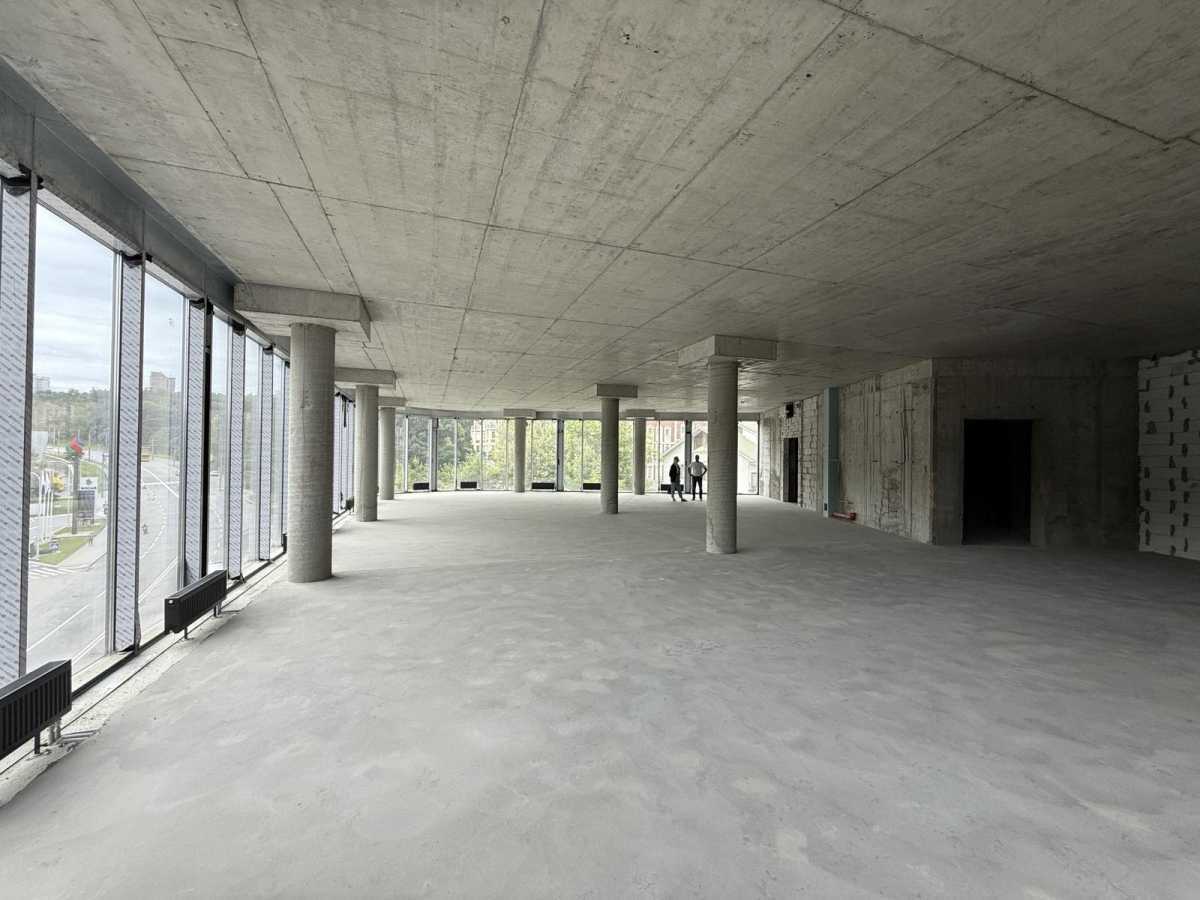 Аренда помещения свободного назначения 1000 м², Ивана Федорова ул.