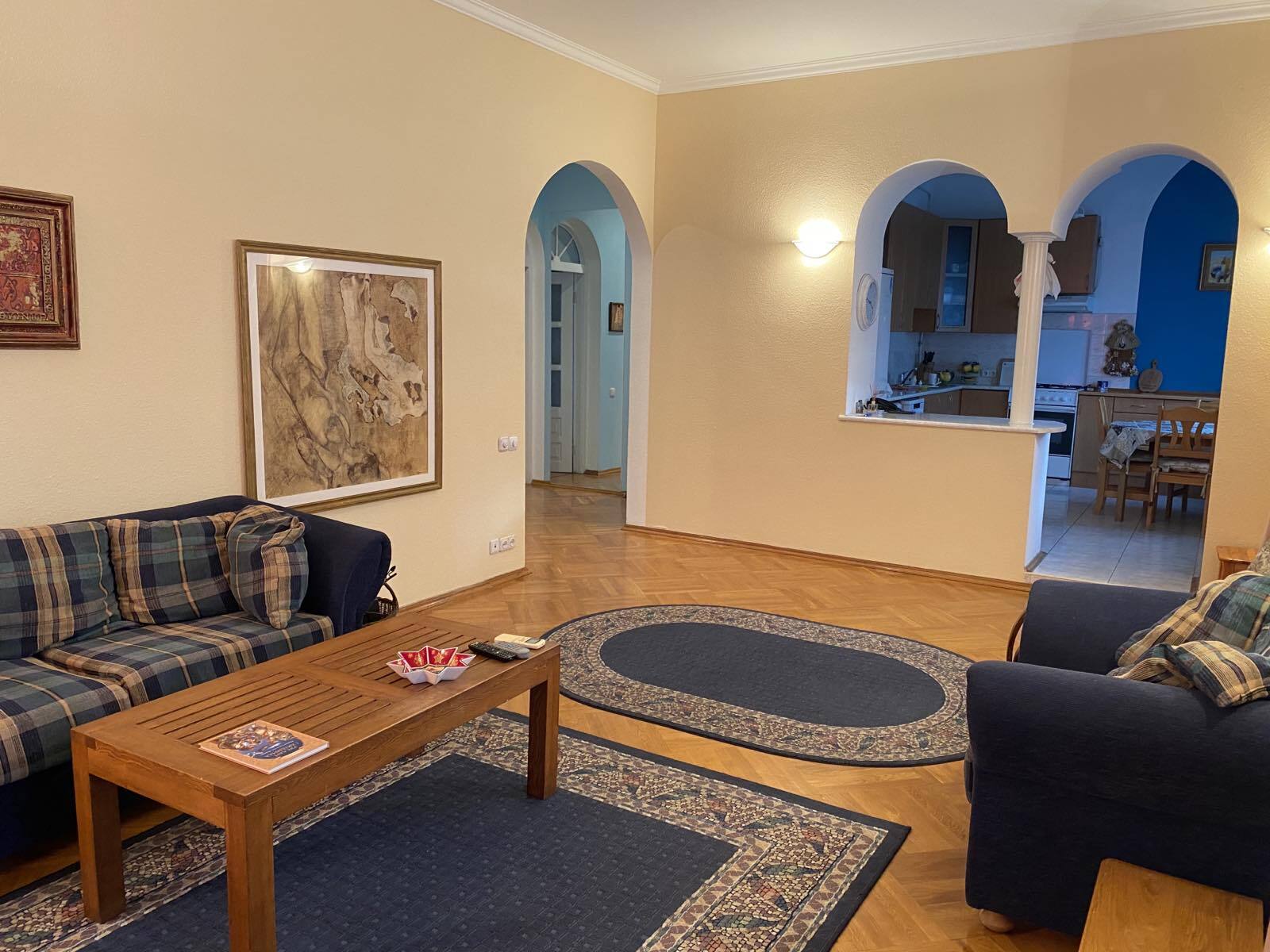 Аренда 3-комнатной квартиры 100 м², Братская ул.