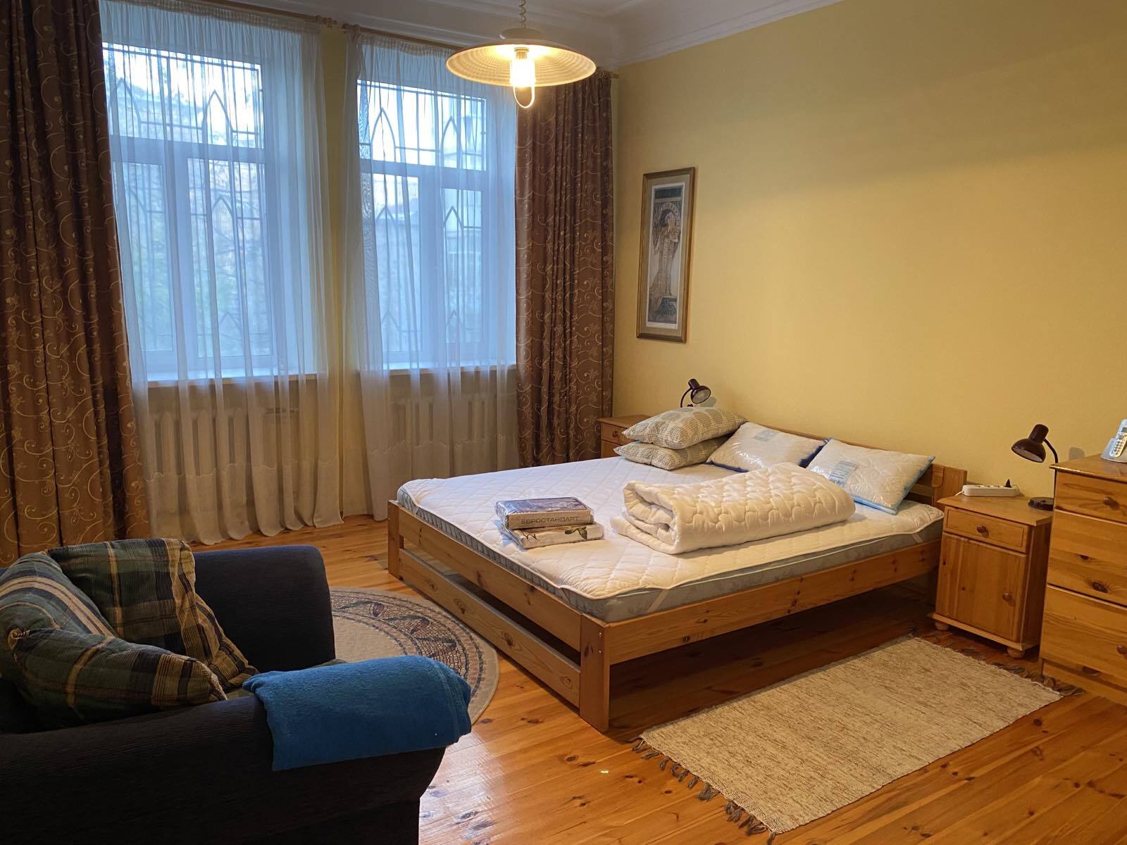Аренда 3-комнатной квартиры 100 м², Братская ул.