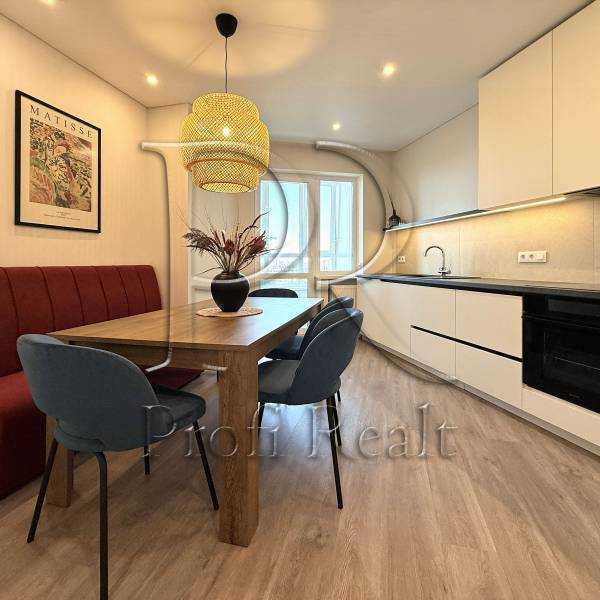 Продажа 3-комнатной квартиры 84 м², Новополевая ул., 2 К2